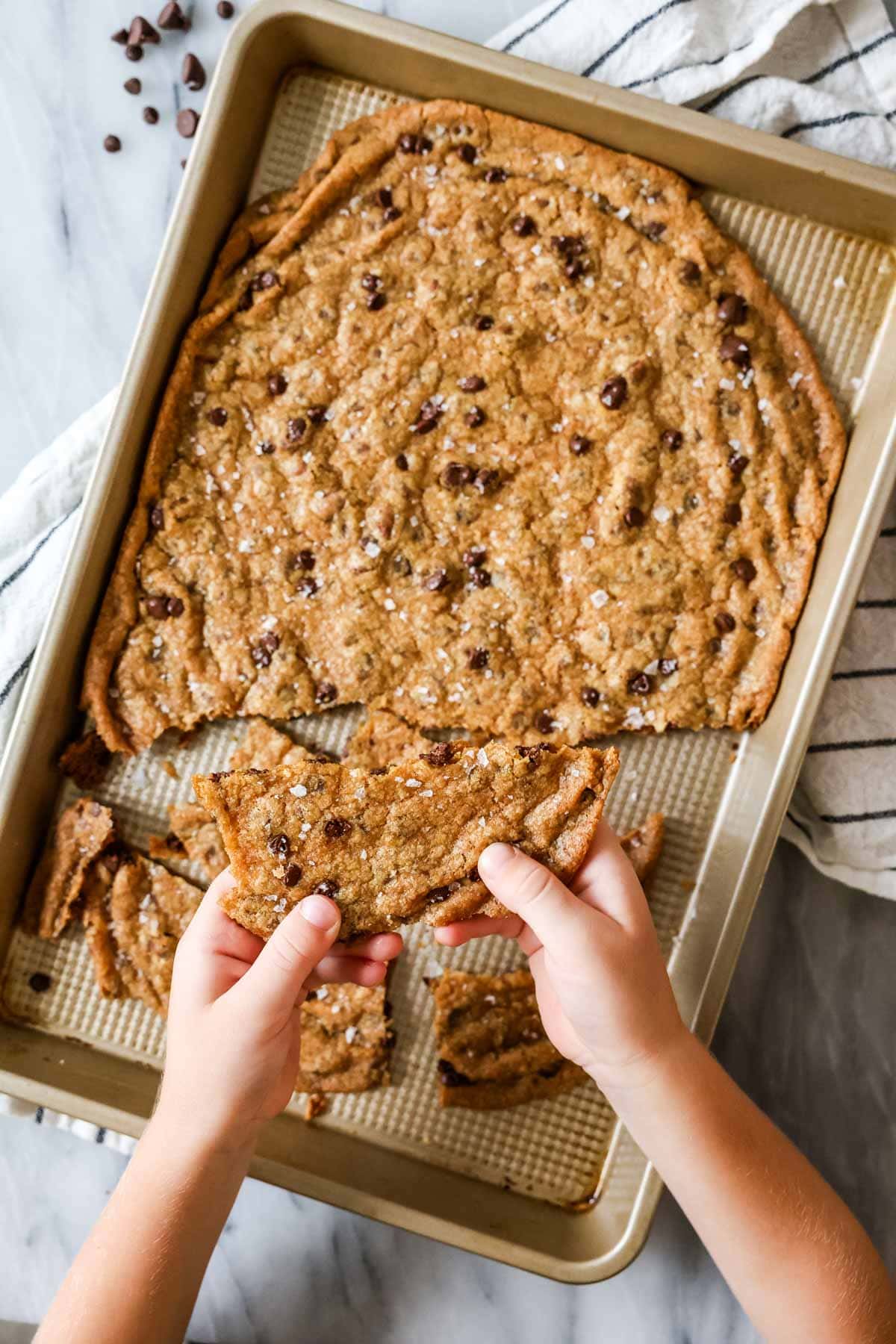 Break the biscuits with both hands.