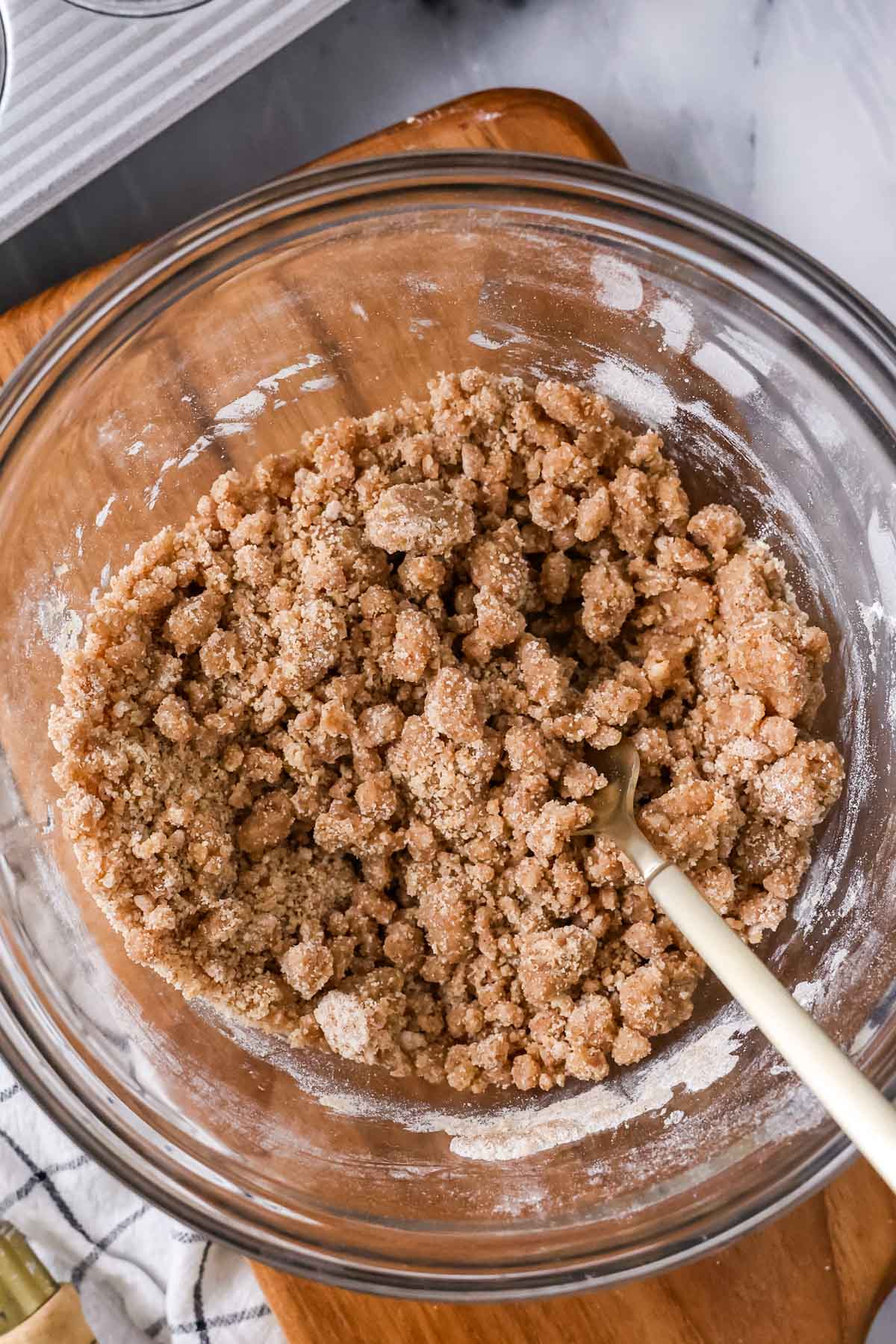 Overhead view of a bowl of struesel.